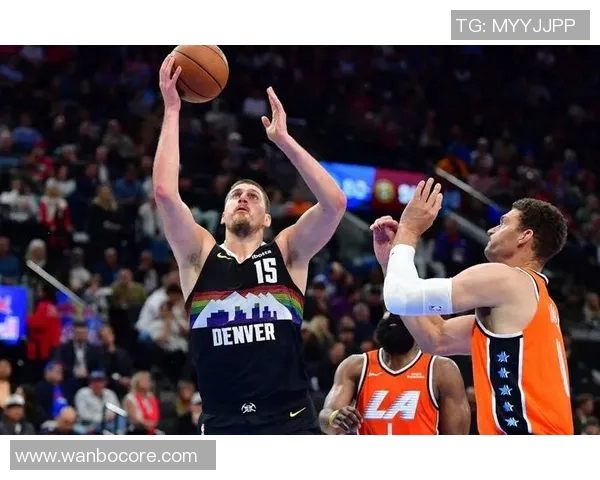 尤班克斯高效得分却难挡约基奇单打表现球队防守亟待提升 尤班克斯高效得分却难挡约基奇单打表现球队防守亟待提升