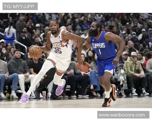 小卡生涯得分突破一万五快船急需他的得分助力